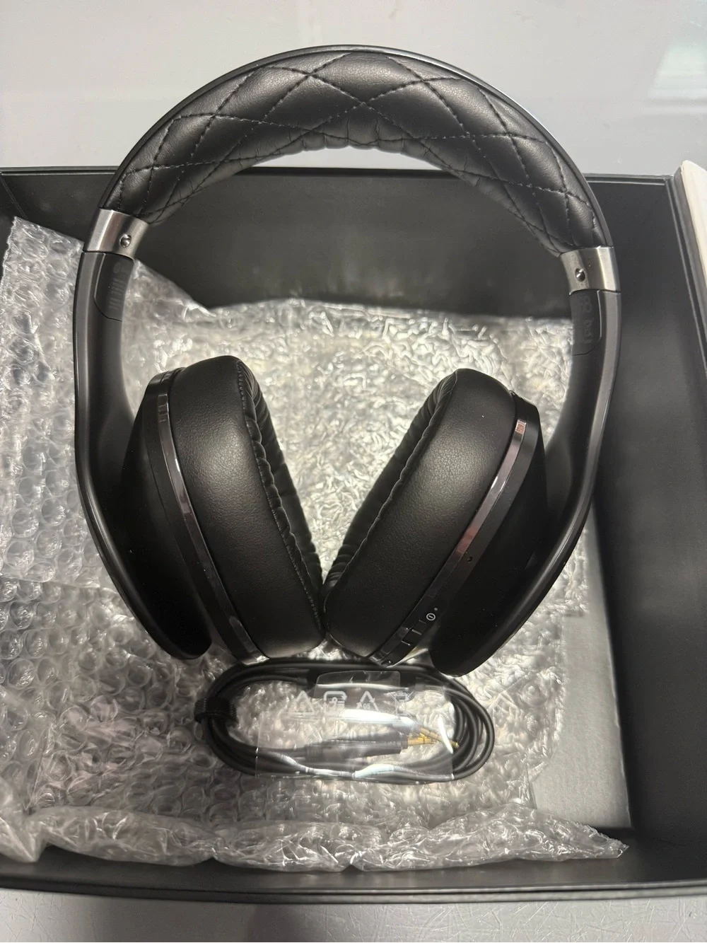 SAMSUNG Level Over EO-AG900 Premium Bluetooth Over Ear Headphone Black OEM